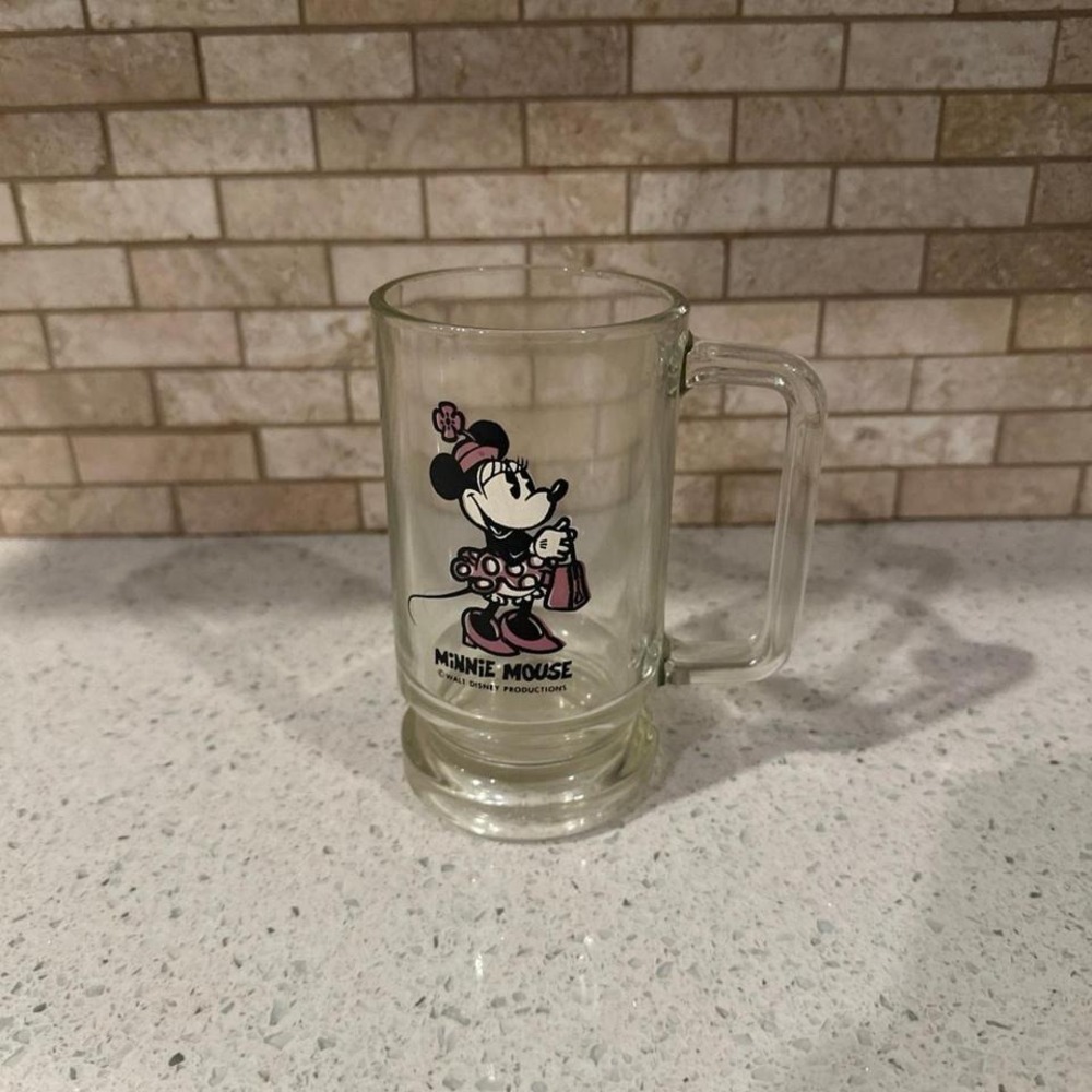 1970s Walt Disney glass mugs G4 - Picture 4 of 5